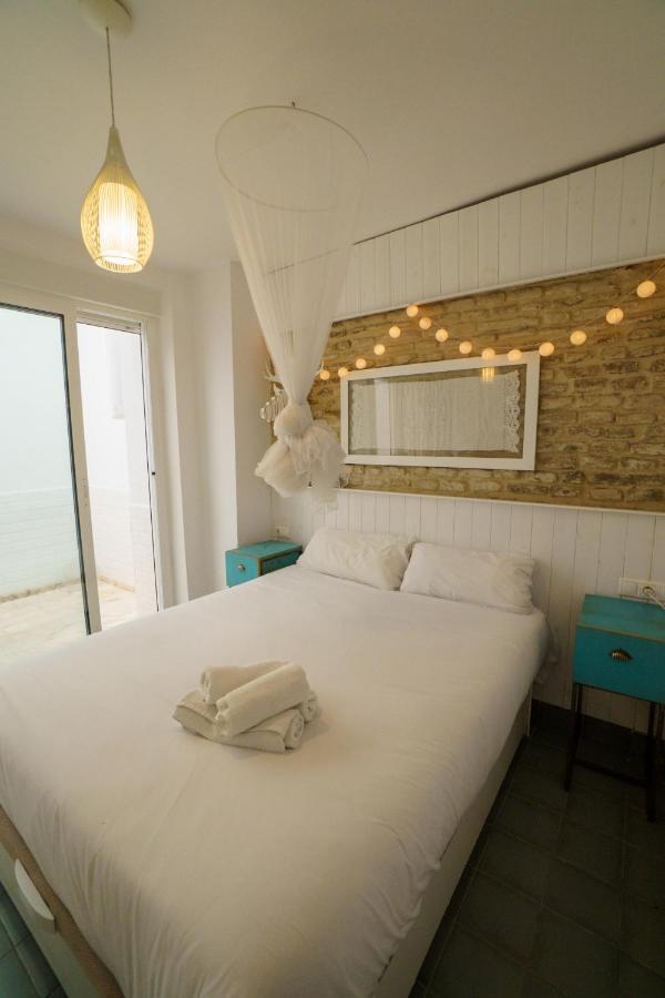 Rentalsevilla Rentalsevilla Moderno Apartamento En El Centro Con Patio * Sevilla