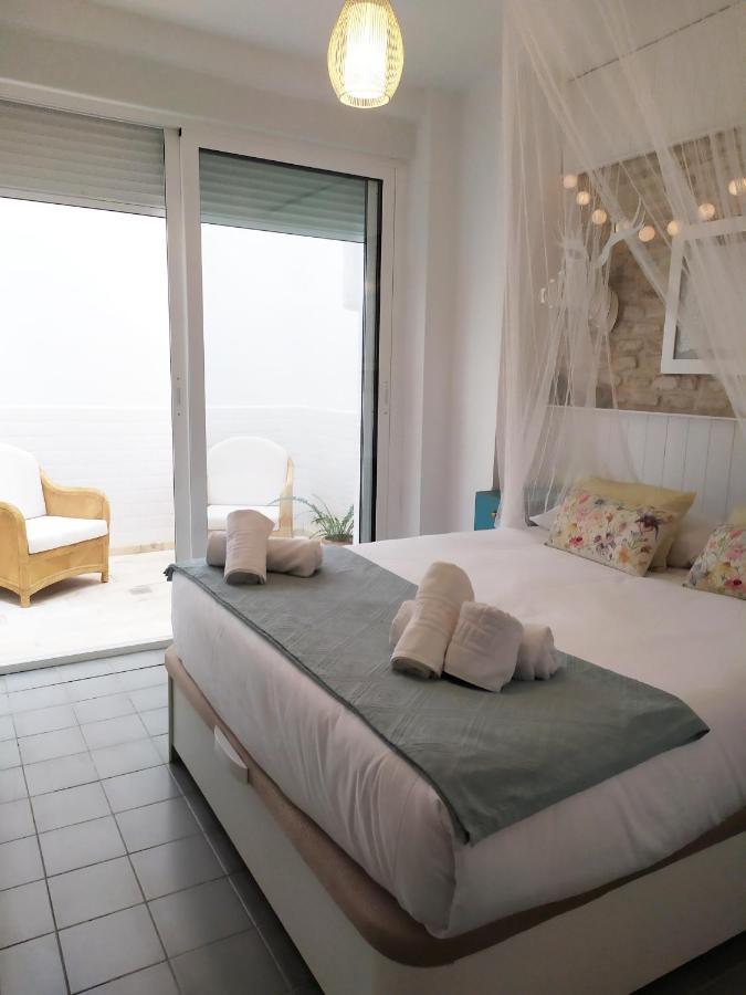 Rentalsevilla Rentalsevilla Moderno Apartamento En El Centro Con Patio * Sevilla