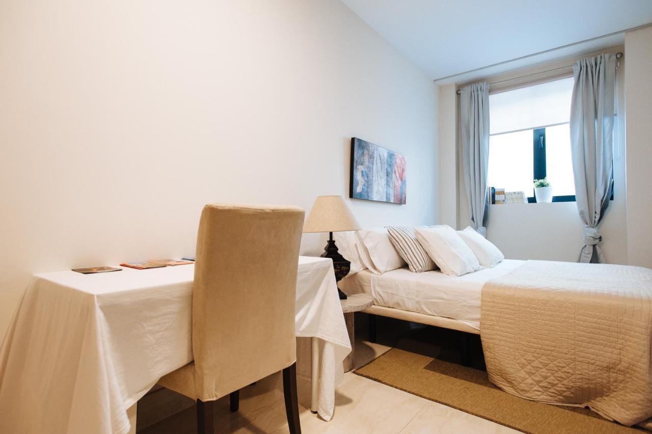 Apartamento Jose Laguillo * Seville