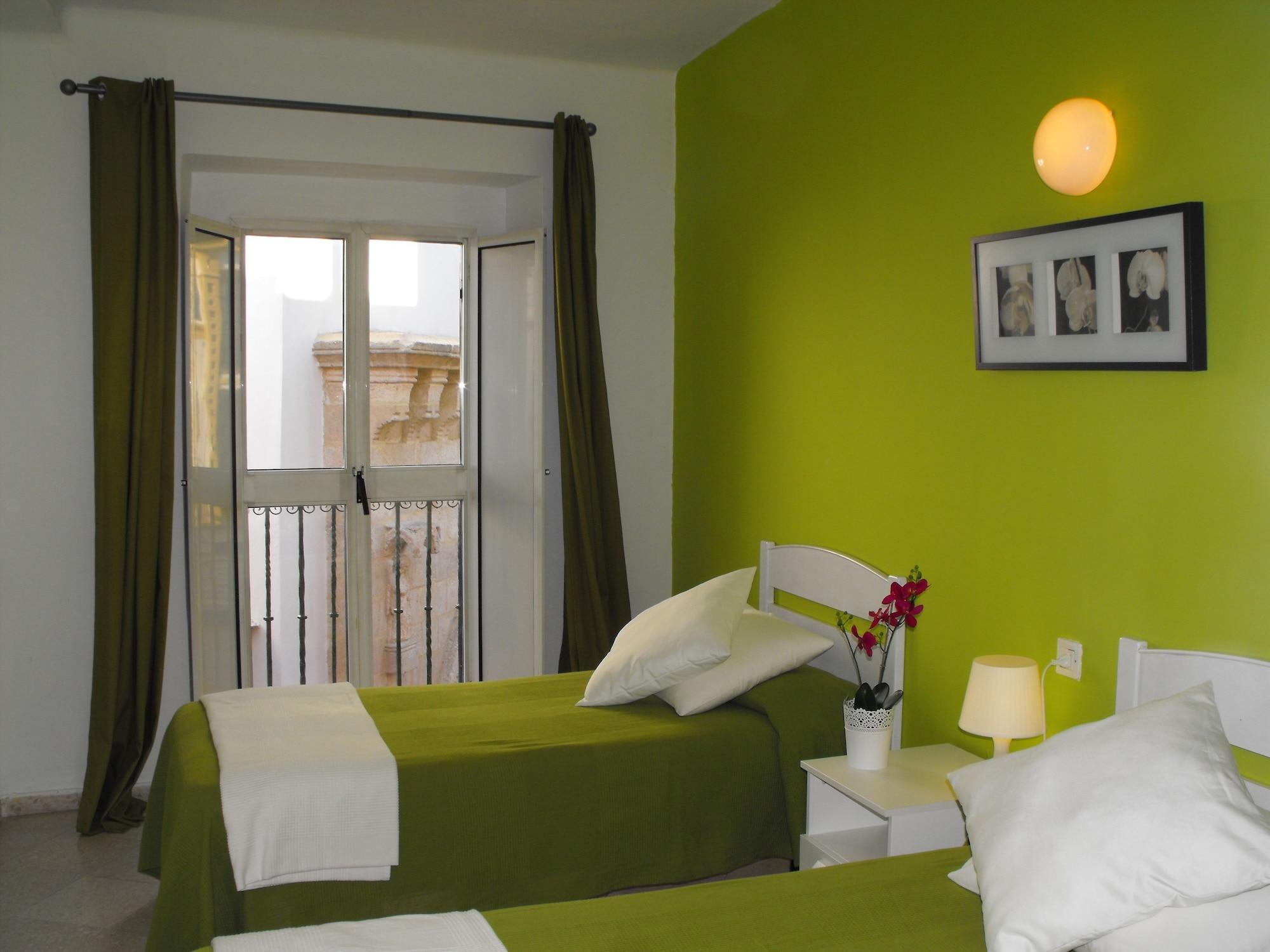 Guest house Santa Catalina Seville