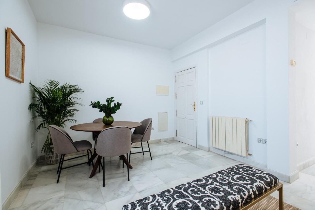 Apartment Redes With Terrace Seville