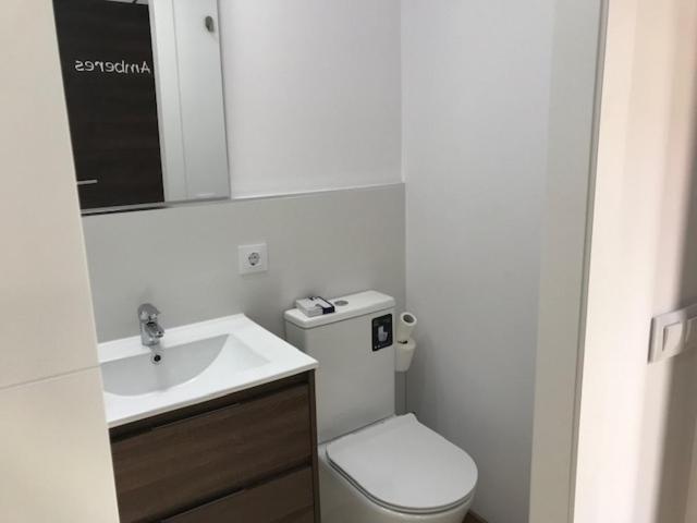 Colegio Mayor Careu - Women Only - Community Apartment Seville