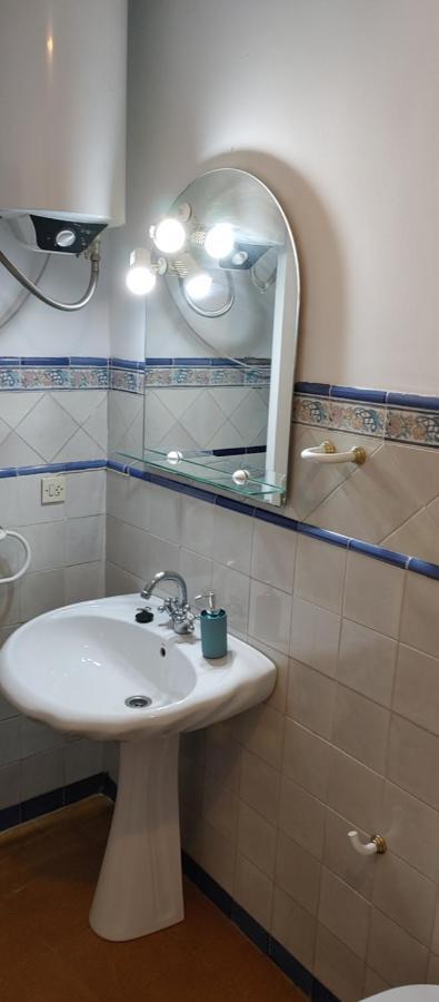 Apartamento En Triana Junto Al Puente Apartment