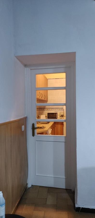 Apartamento En Triana Junto Al Puente Apartment
