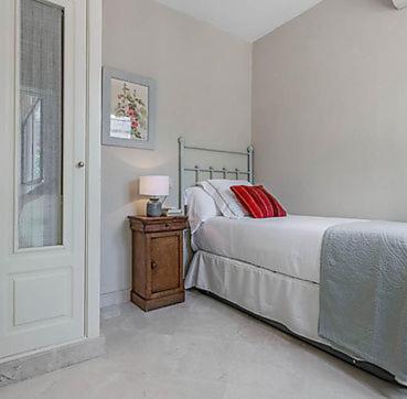Fam Sevillian Townhouse Sevilla