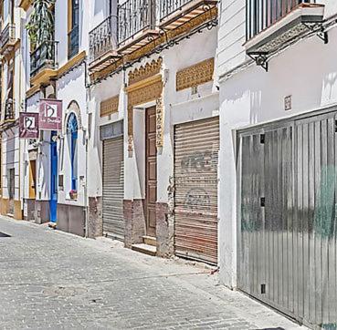 Fam Sevillian Townhouse Sevilla
