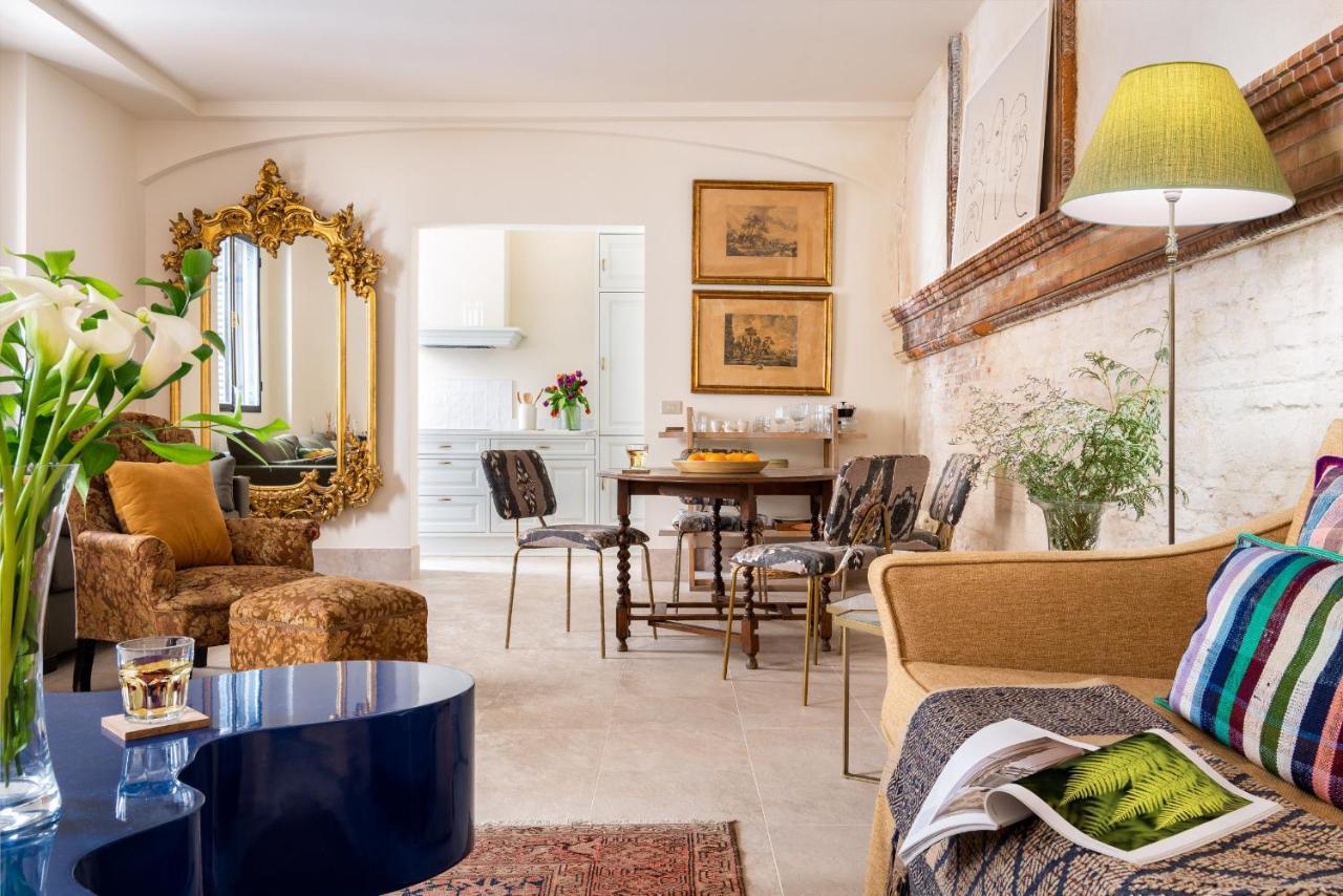 Alfonso, Restored Palace House With Gardens And Monuments Views Villa *