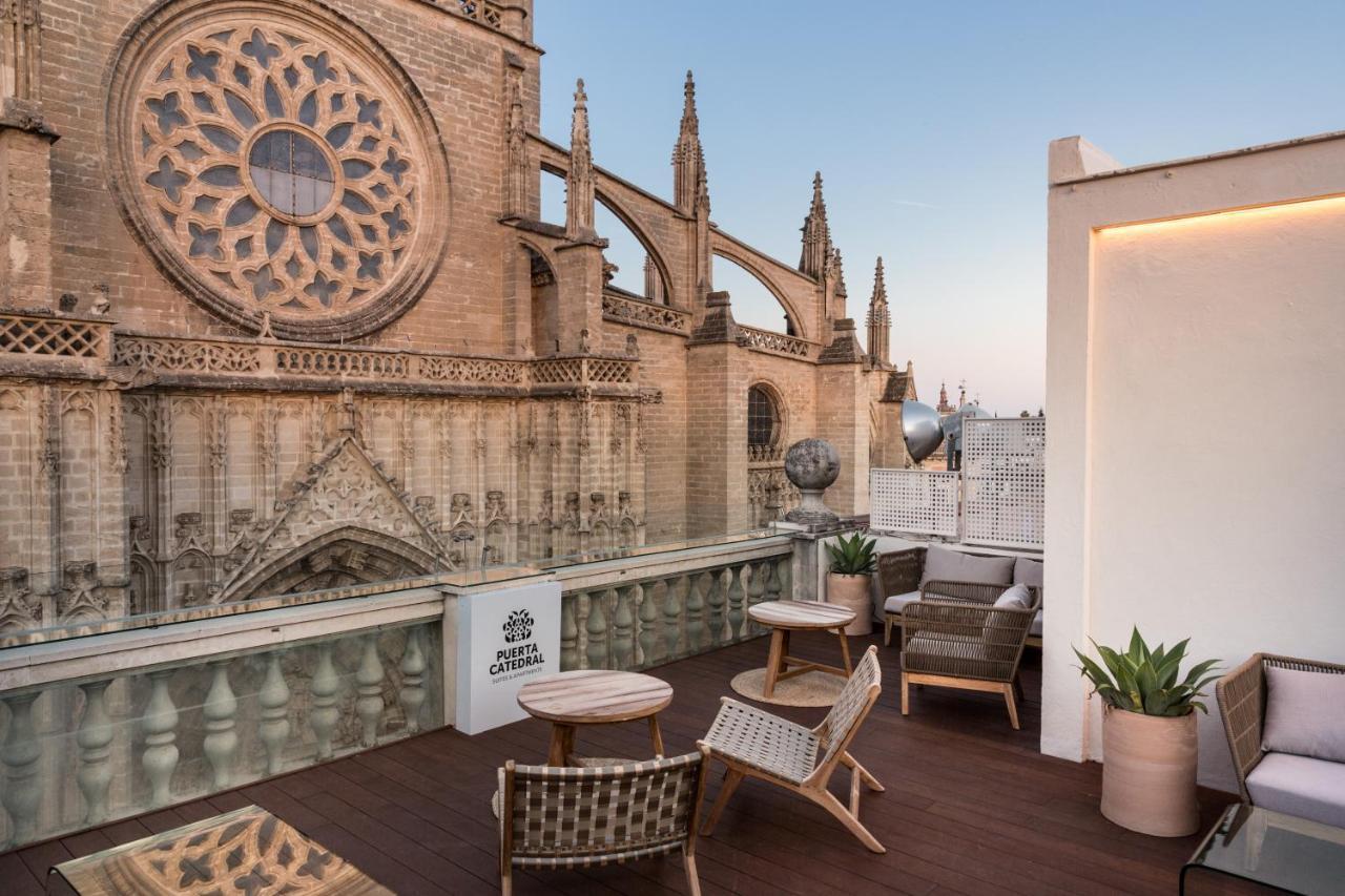 Puerta Catedral Seville