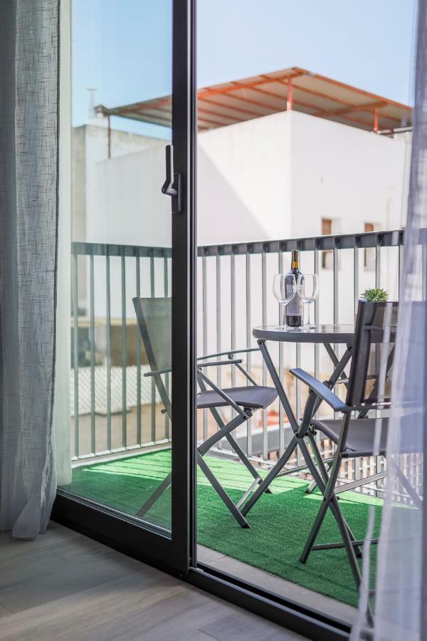 Family Suits Encantos De Apartamento Sevilla