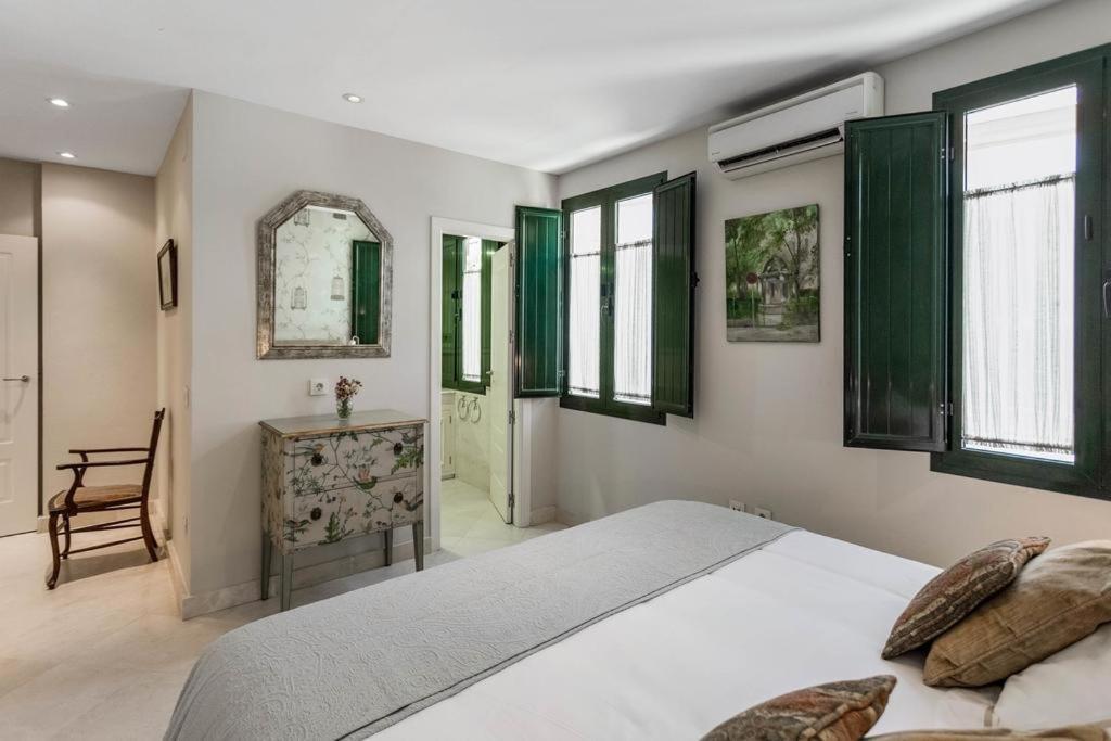 Fam Sevillian Townhouse * Seville