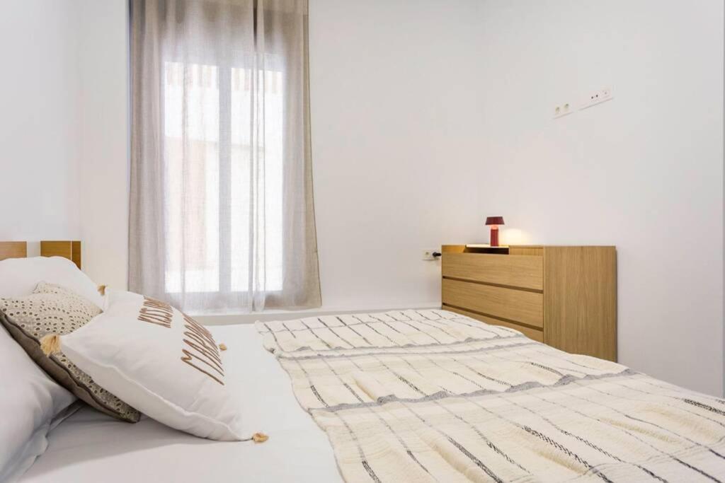 Pop Art, 2bd Ground Apartment Seville