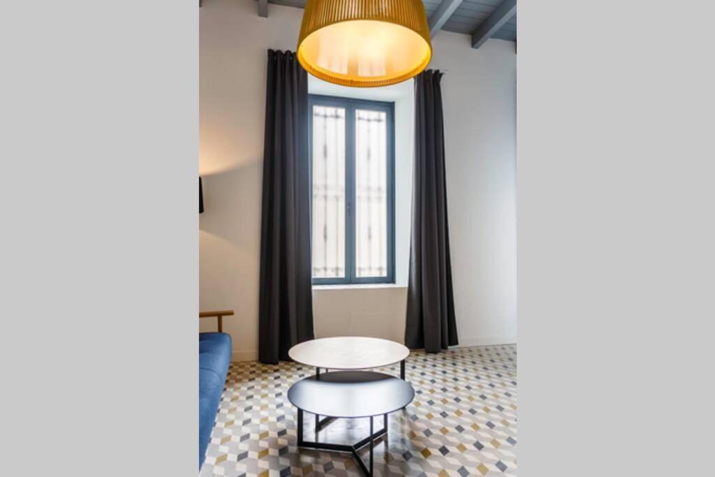 Pop Art, 2bd Ground Seville