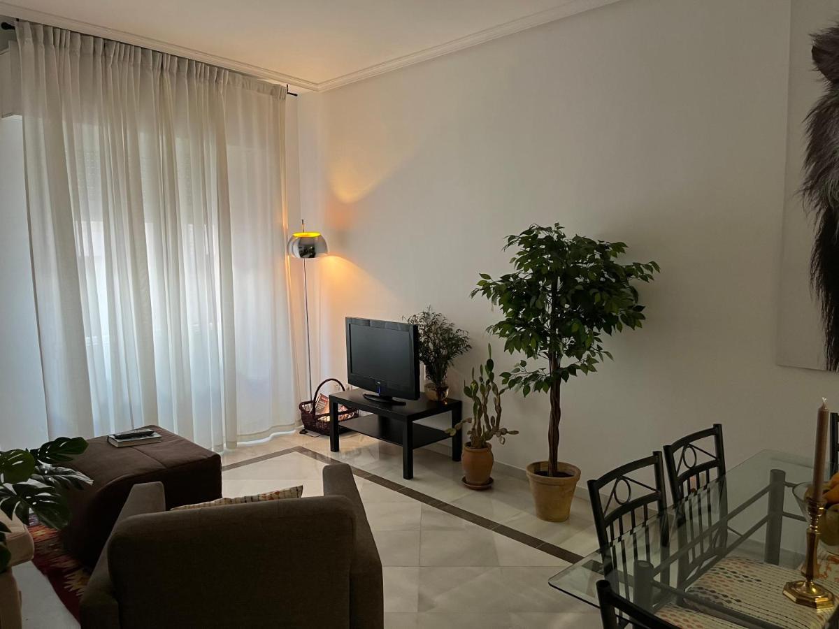 Very Apartament. Center. Private Parking Sevilla