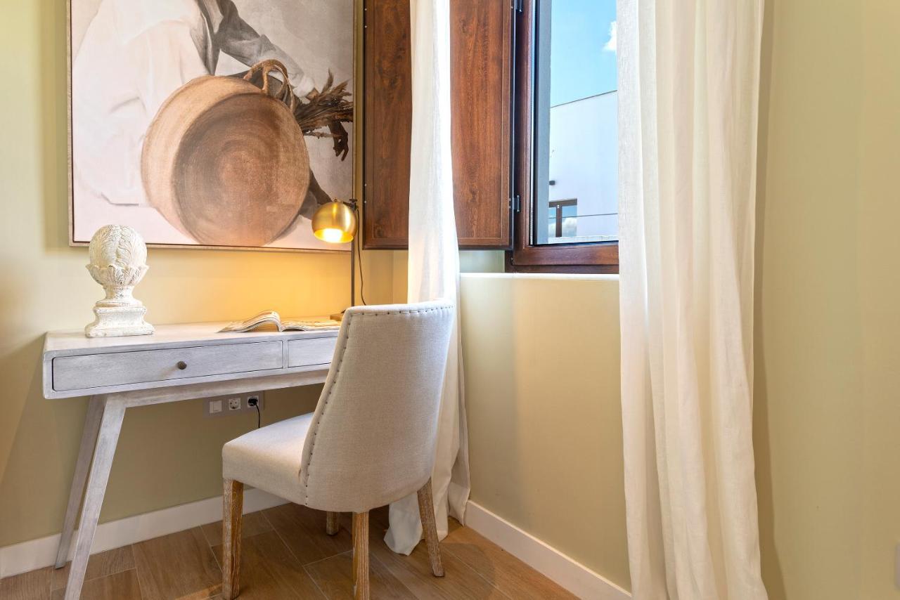 Genteel Castilla Terrace Apartment Seville