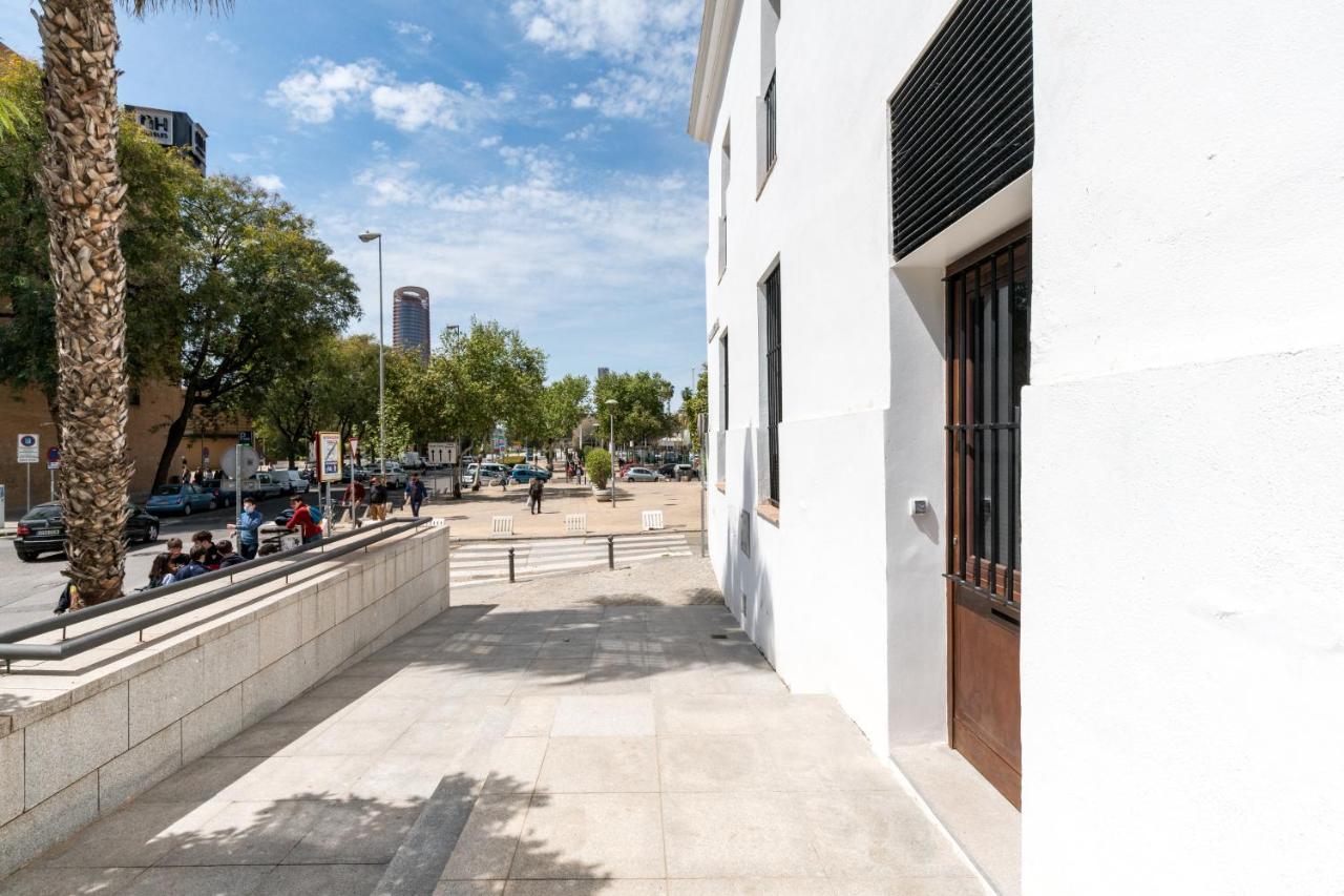 Apartment Puerta Real 1 *