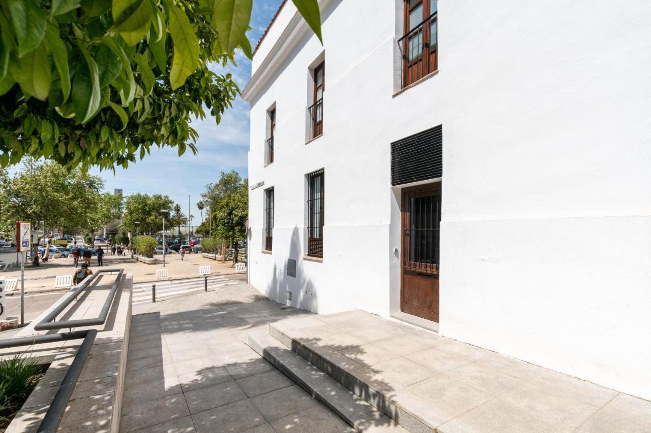 Puerta Real 1 Seville