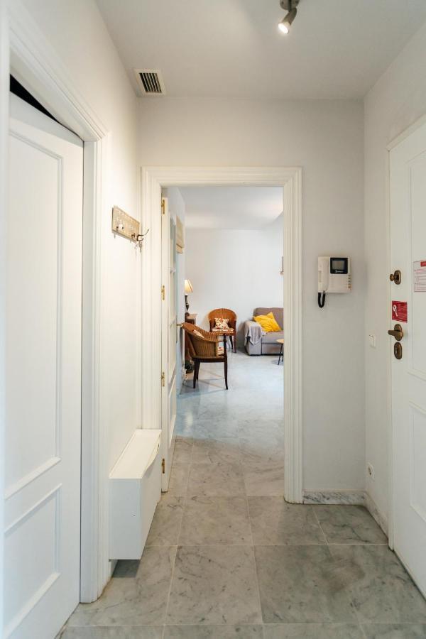 Chic By The Cathedral Apartment *