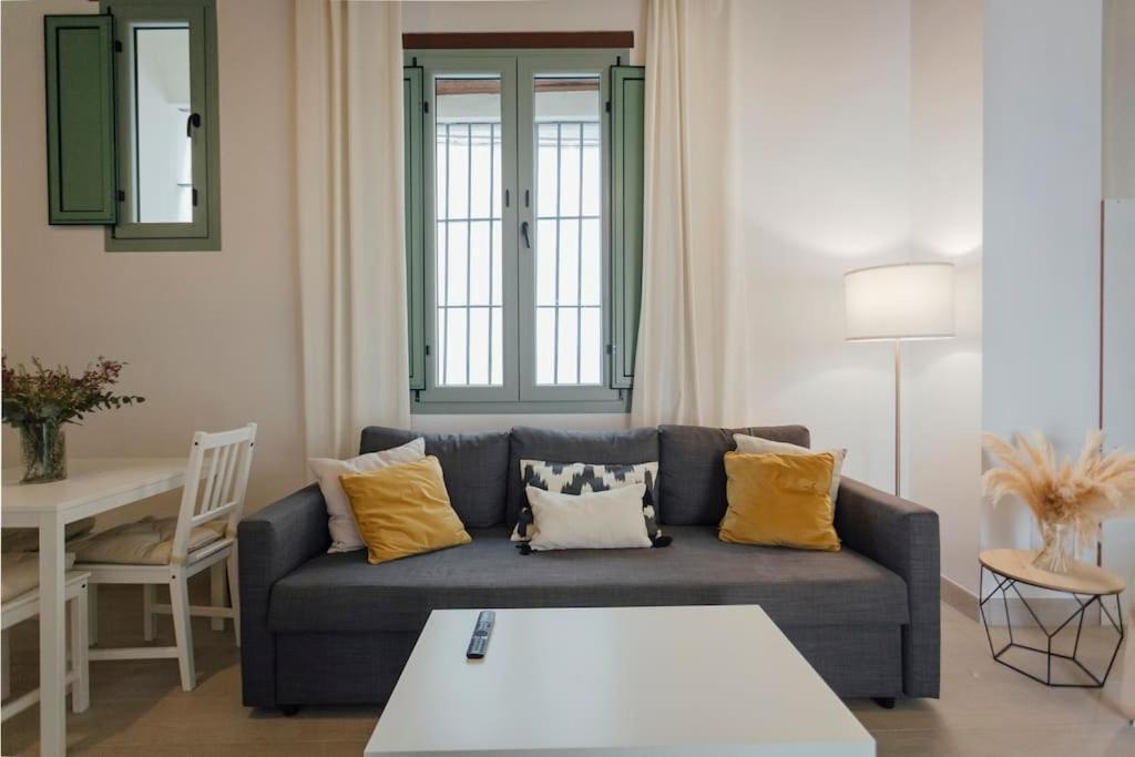 Komodo Gran Poder - Penthouse With Private Pool And Cozy Twin Bedroom * Seville