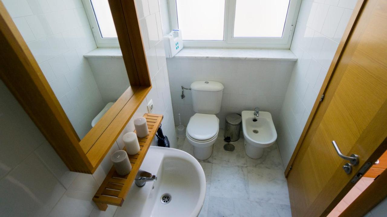 Rentalsevilla Luminoso Apartamento Con Terraza En La Maestranza Apartment