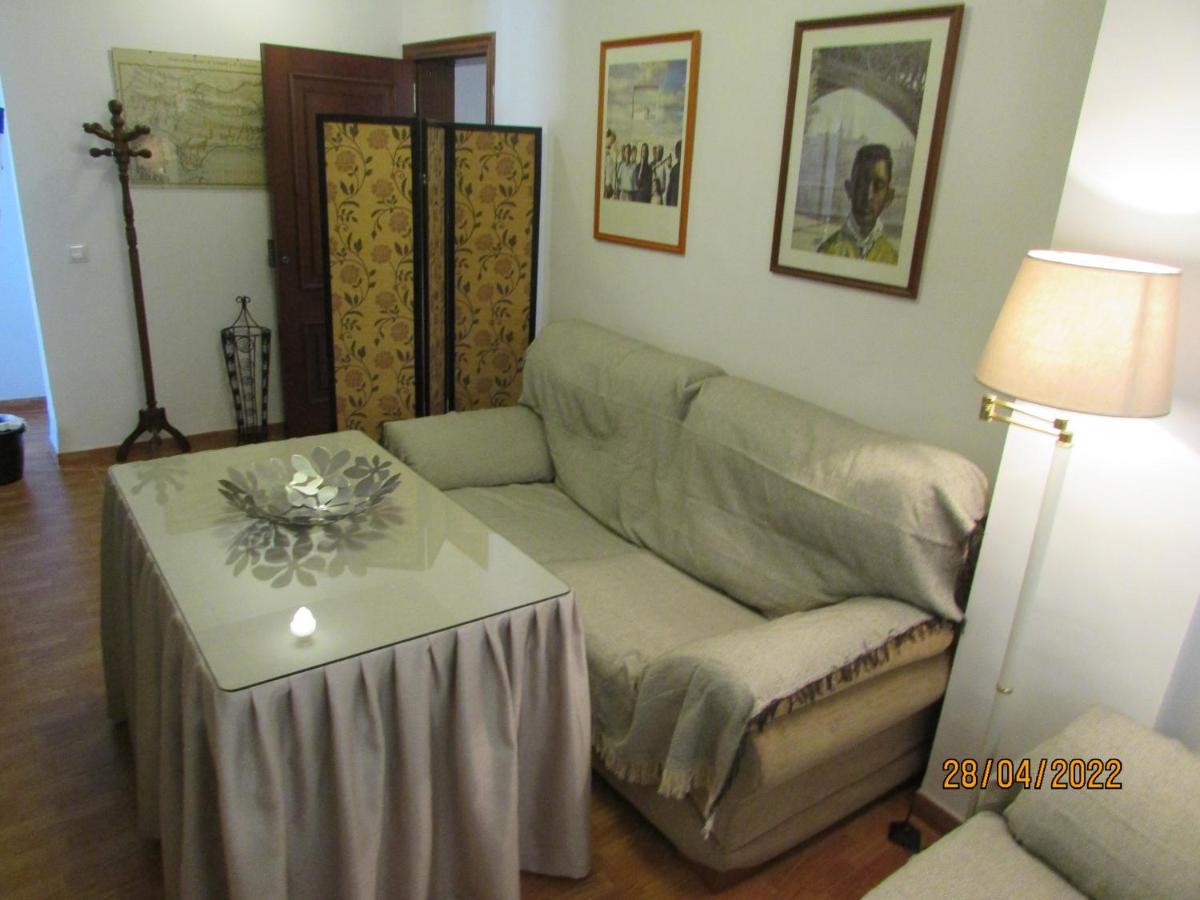 Apartment Lopez De Gomara 57 *