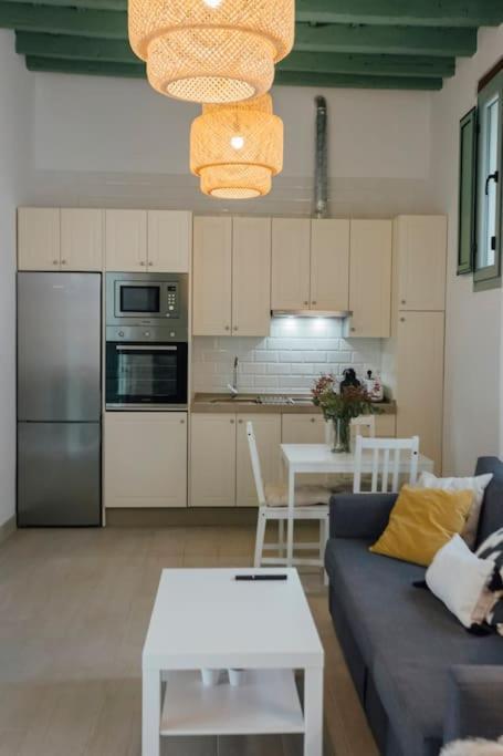 Komodo Gran Poder - Penthouse With Private Pool And Cozy Twin Bedroom Seville