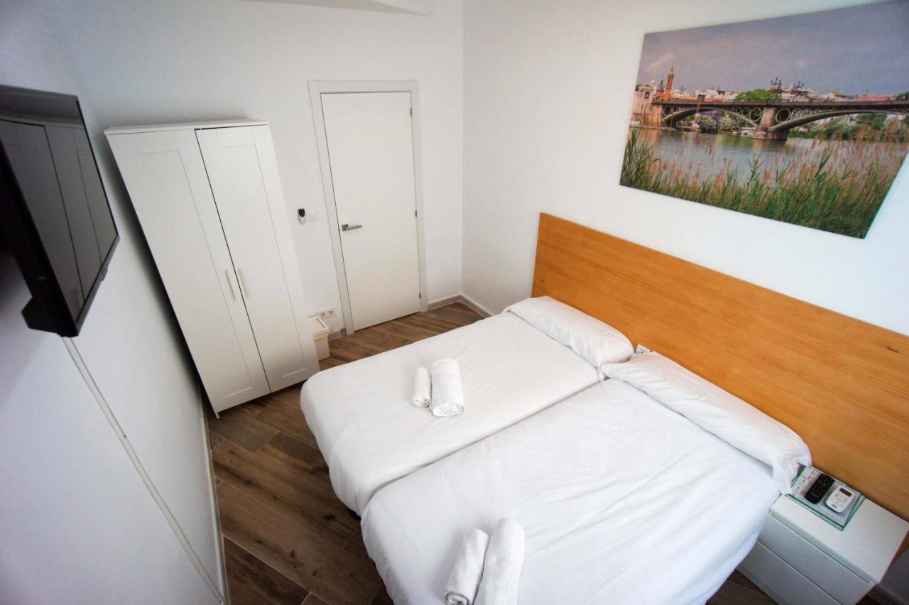 Rentalsevilla Espacioso Y Acogegor Apartamento De 3 Seville
