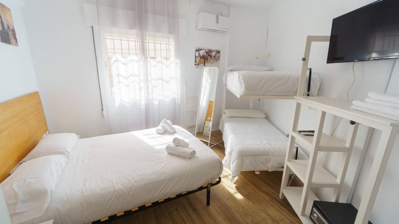 Rentalsevilla Espacioso Y Acogegor Apartamento De 3 * Seville