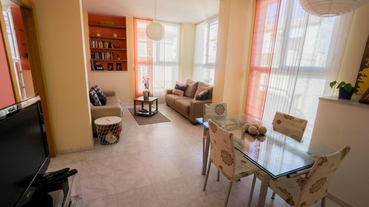 Rentalsevilla Luminoso Apartamento Con Terraza En La Maestranza Apartment *