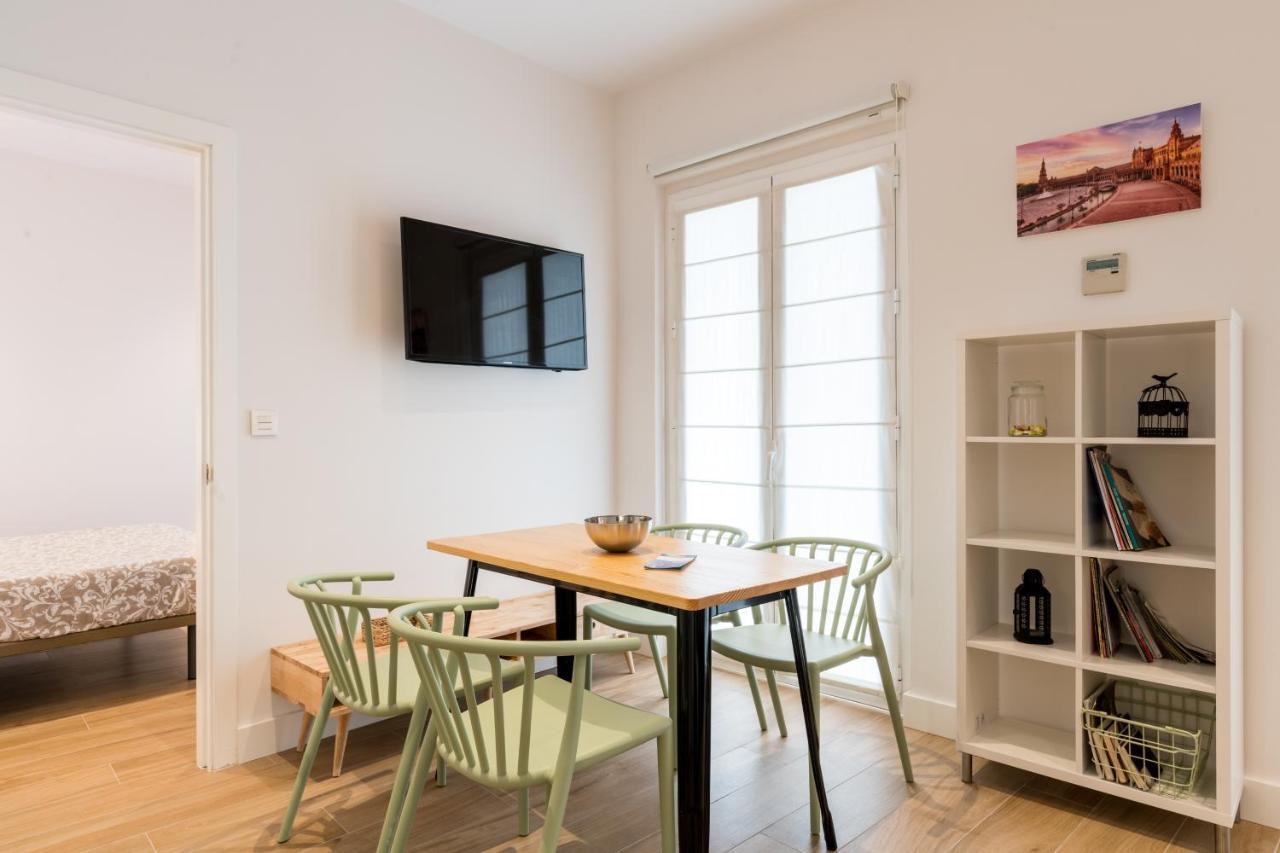 Apartment Santa Barbara Suites, Seville