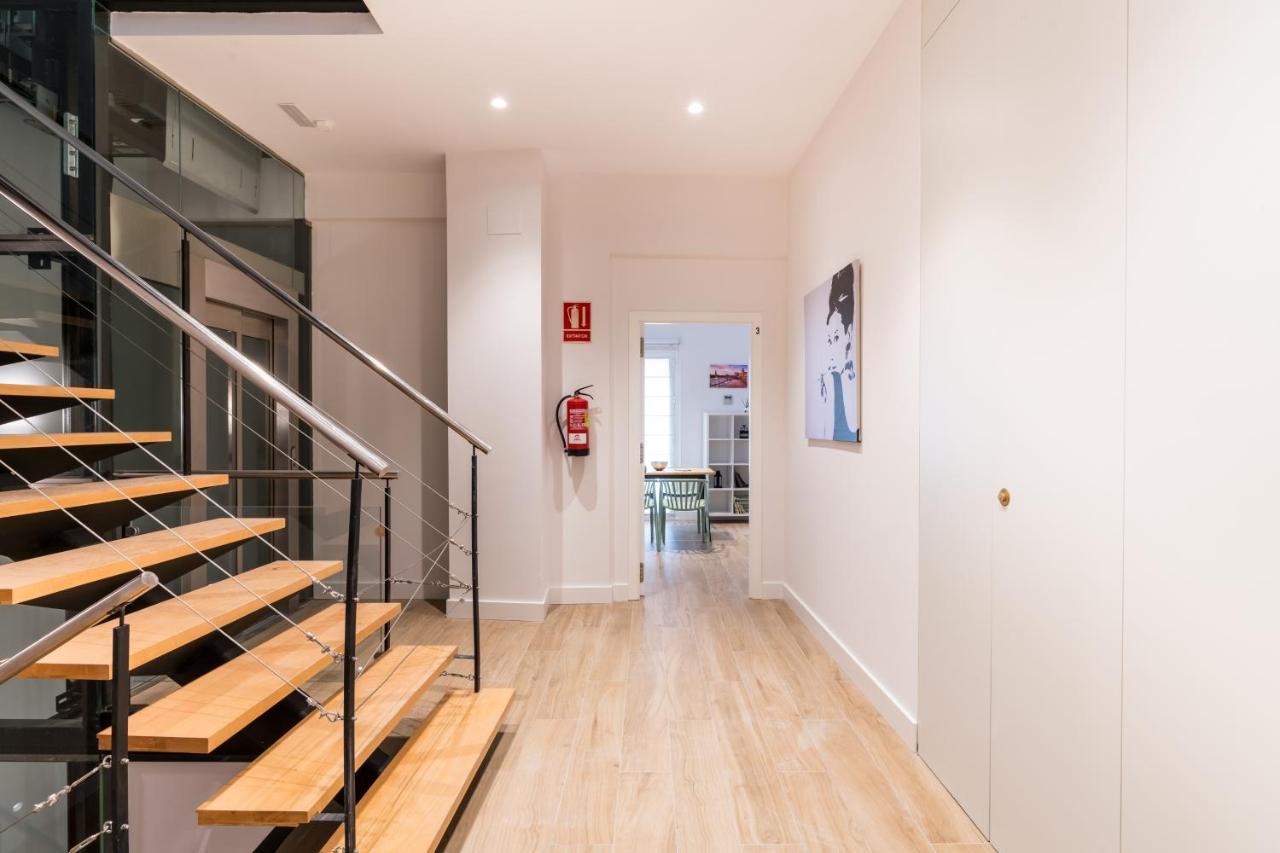Santa Barbara Suites, Seville