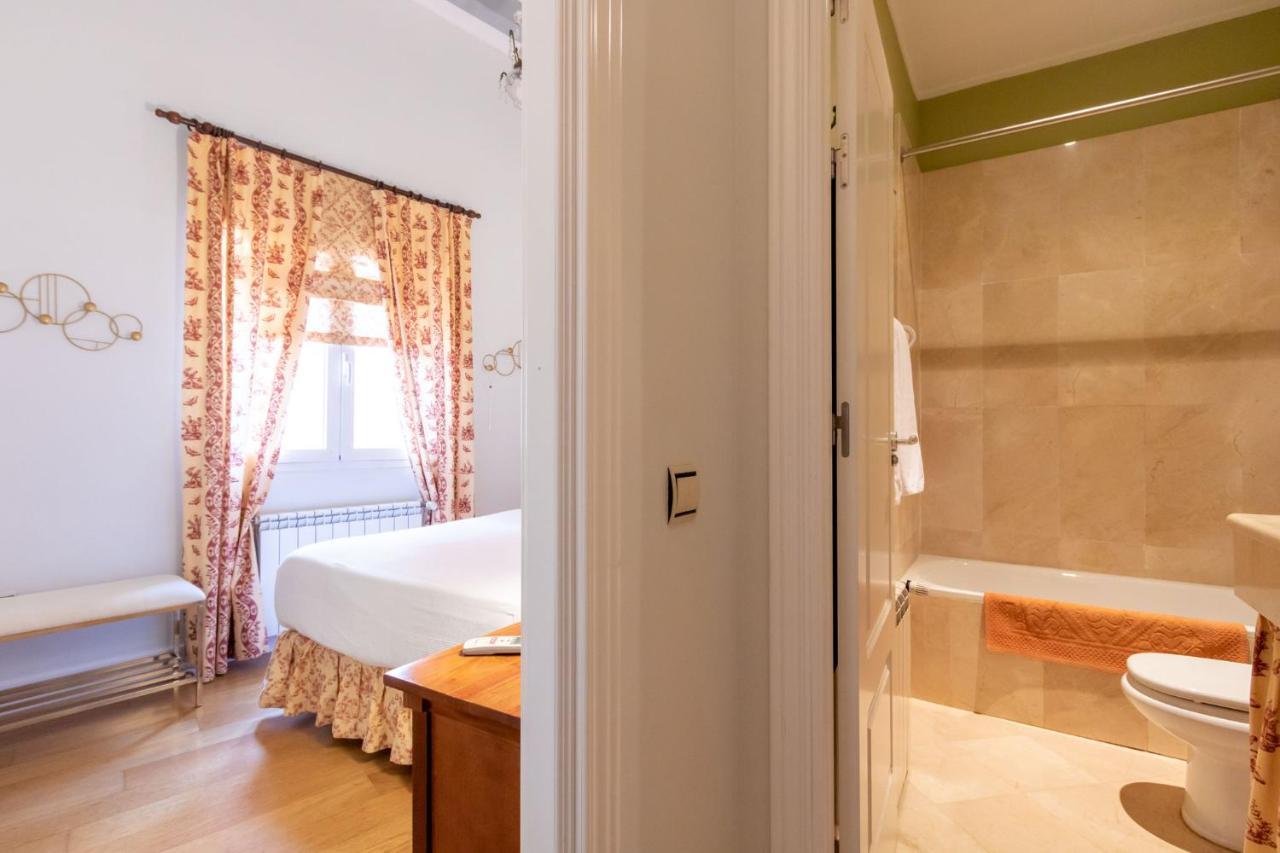 Museum Duplex And Patios, Historical Center, 8 Pax * Sevilla
