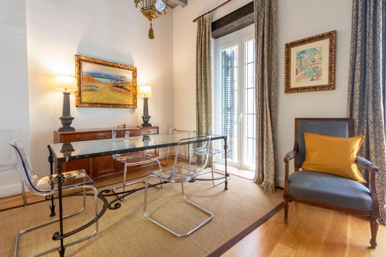 Museum Duplex And Patios, Historical Center, 8 Pax * Sevilla