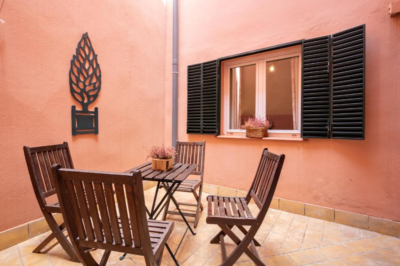 Museum Duplex And Patios, Historical Center, 8 Pax