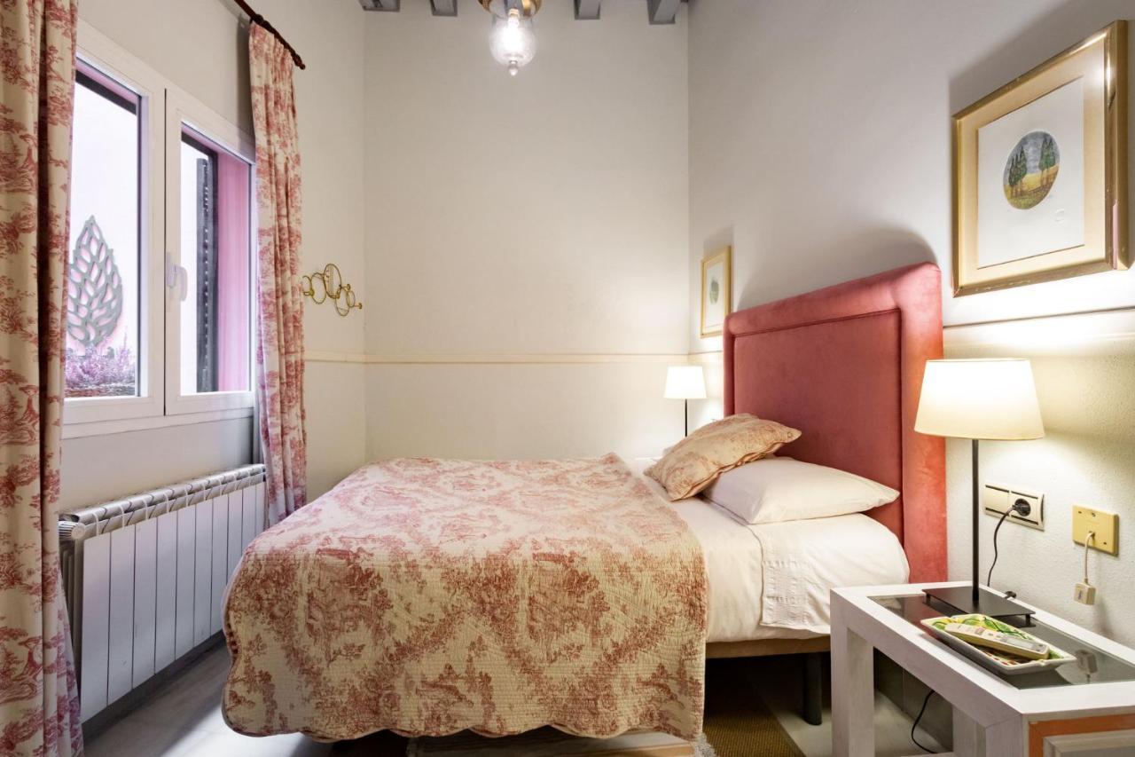 Museum Duplex And Patios, Historical Center, 8 Pax * Sevilla