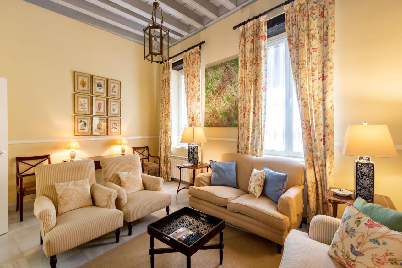 Villa Museum Duplex And Patios, Historical Center, 8 Pax