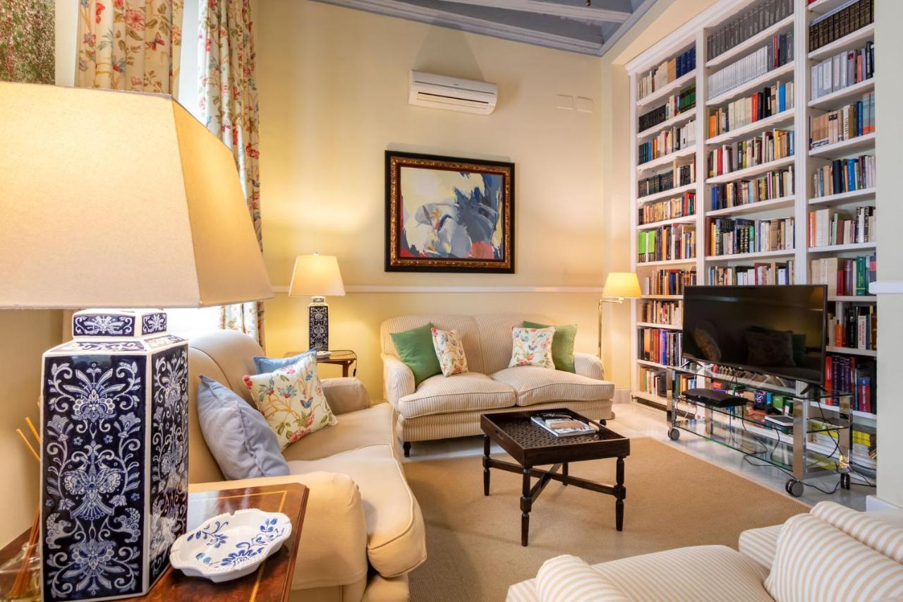 Villa Museum Duplex And Patios, Historical Center, 8 Pax Sevilla