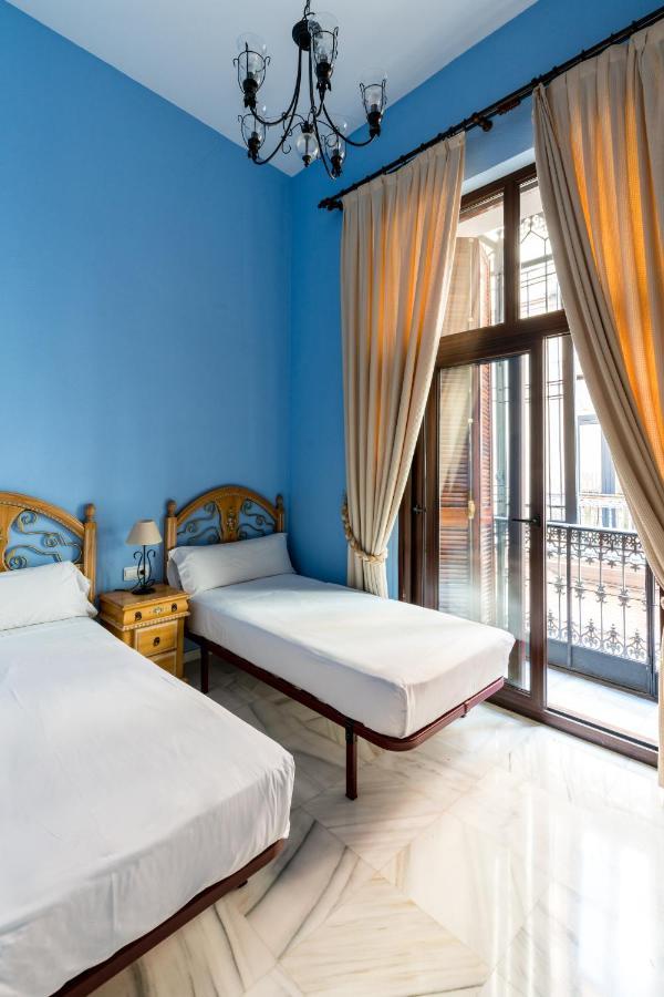 Aoa Family Cathedral Apartment Seville