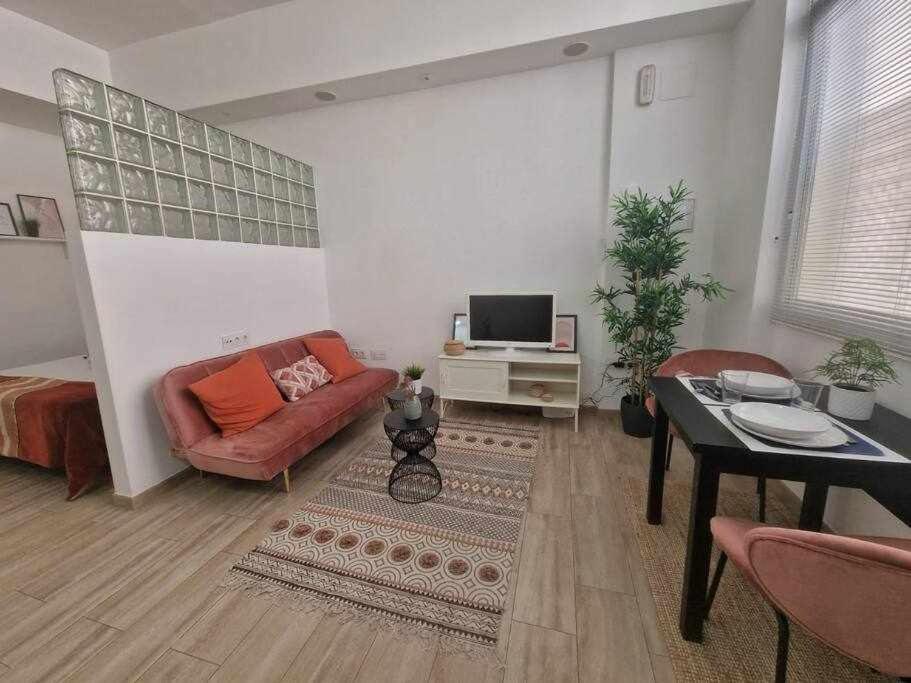 Encantador Estudio En Alameda De Hércules * Sevilla