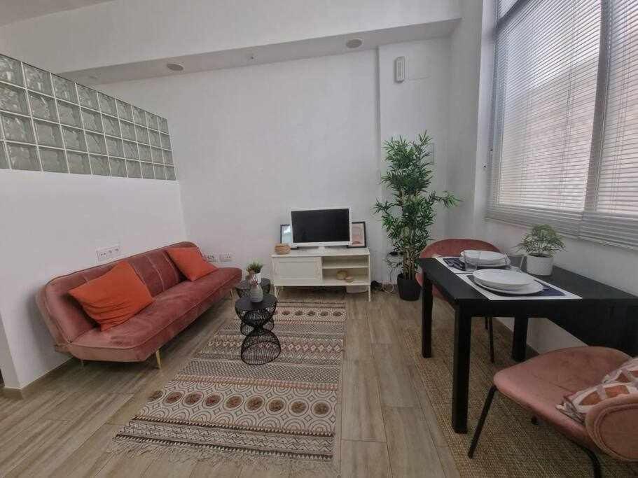 Apartment Isg Encantador Estudio En Alameda De Hercules Seville