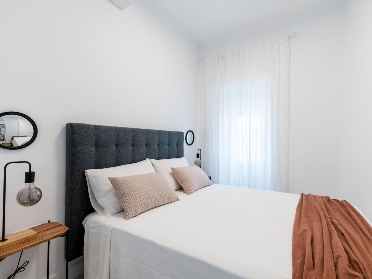 Unique Homes La Juderia Parking & Jacuzzi * Seville