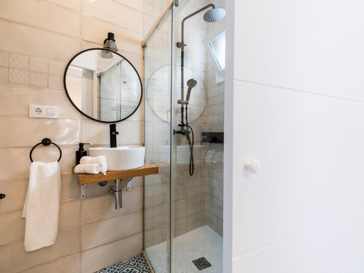 Unique Homes La Juderia Parking & Jacuzzi Holiday home Seville