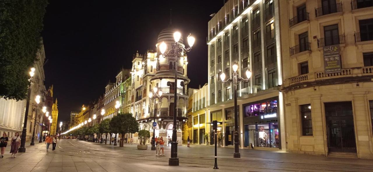 Apartamento Casco Histórico Con ático. * Sevilla