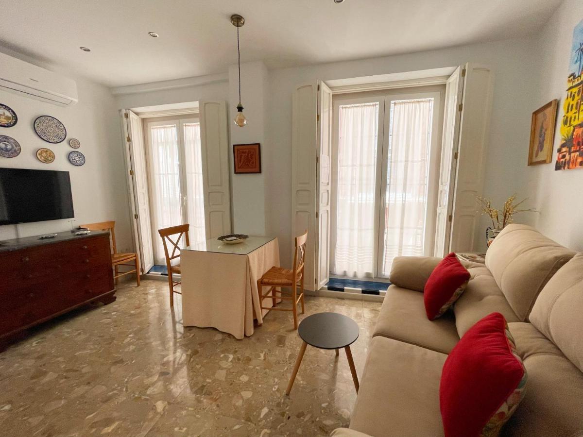 Eva Recommends Marchena Apartment *