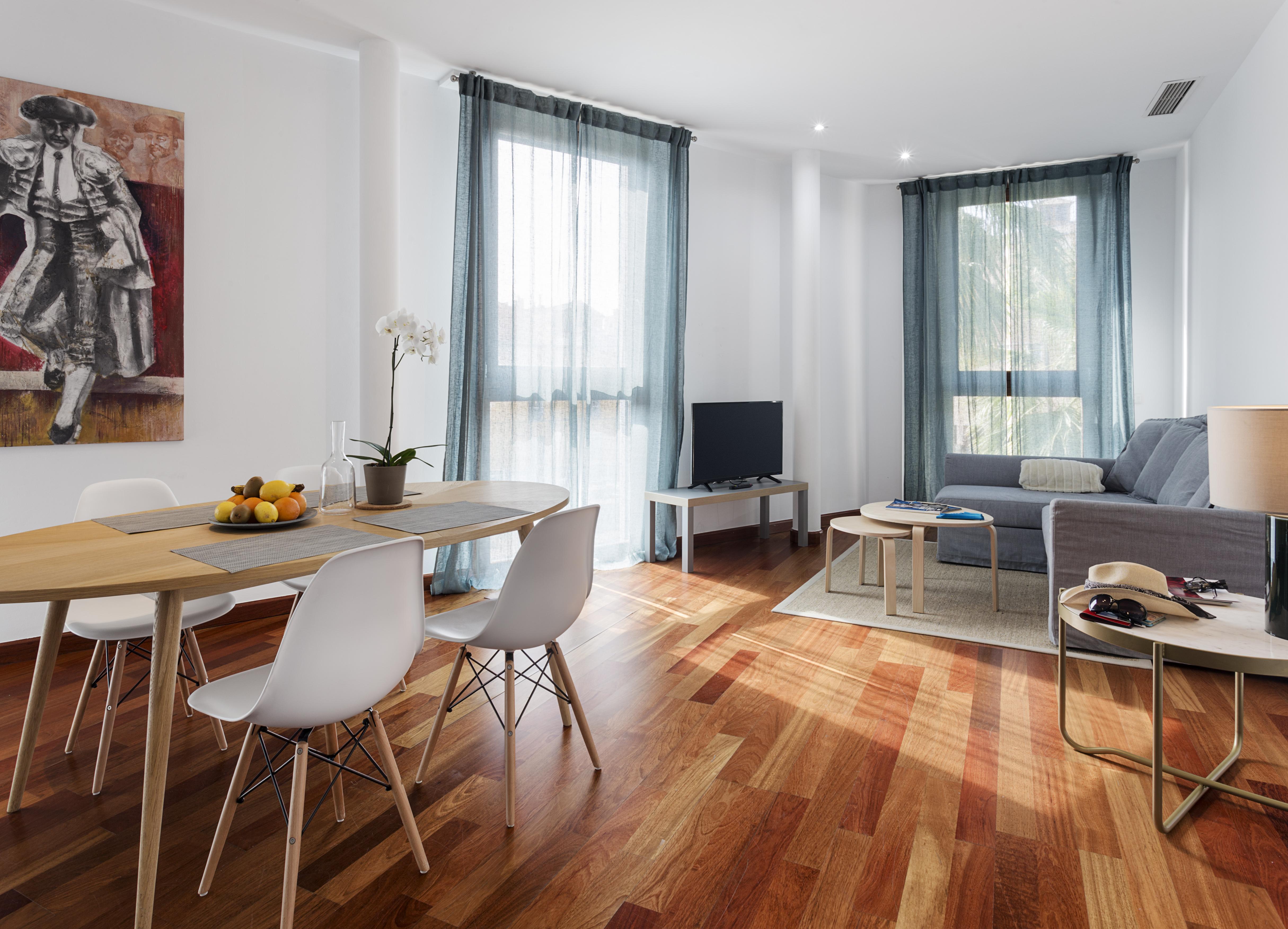 Apartamento Azz Torre De La Plata Sevilla