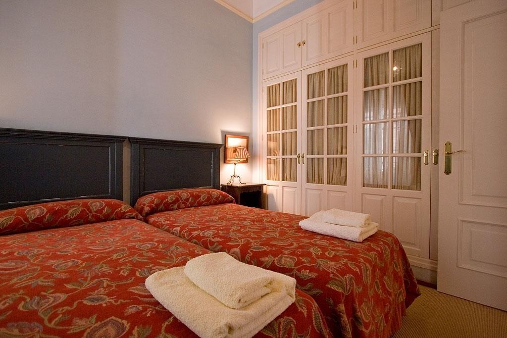 Villa River House *
