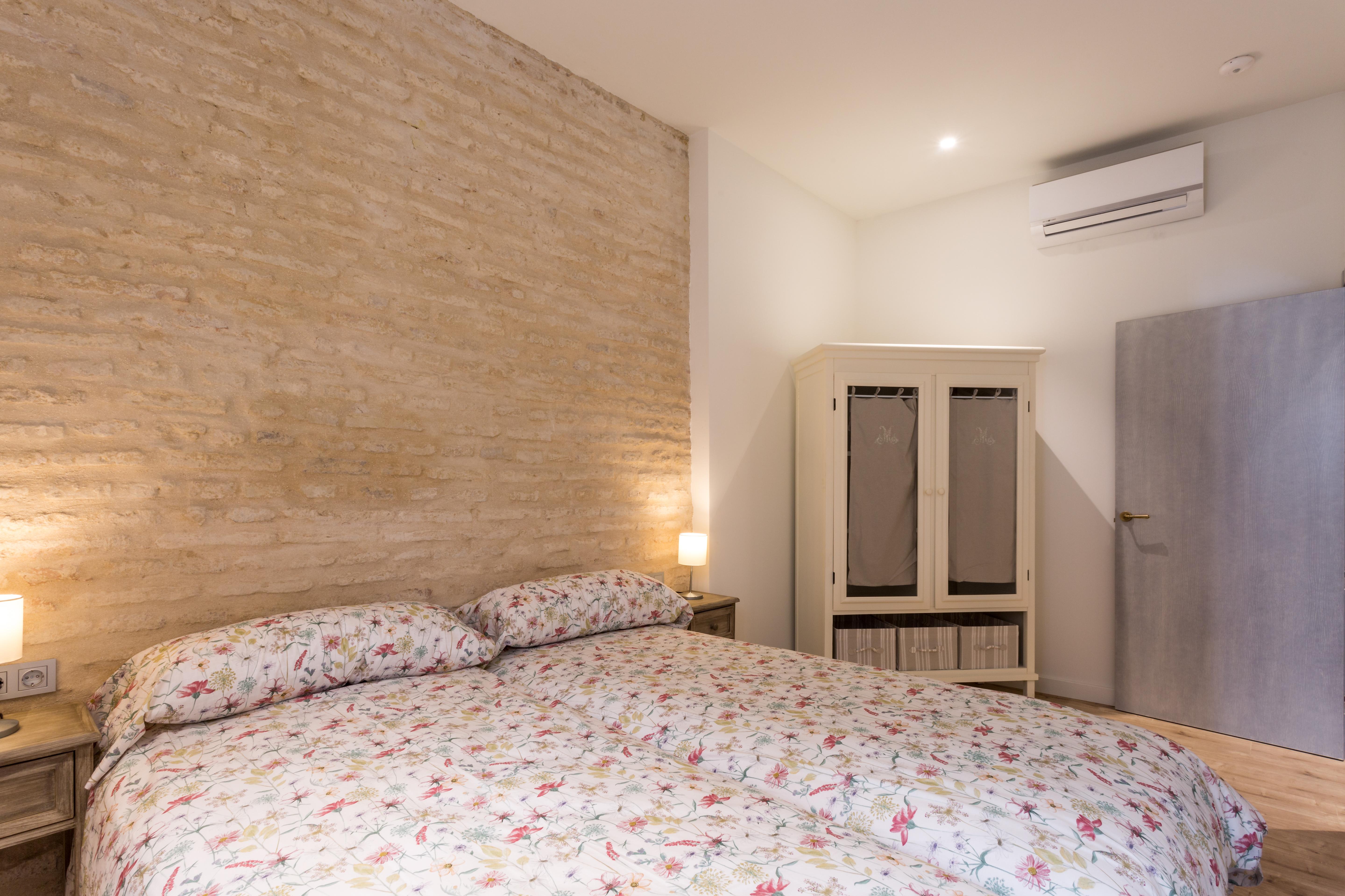 Lanza Apartment