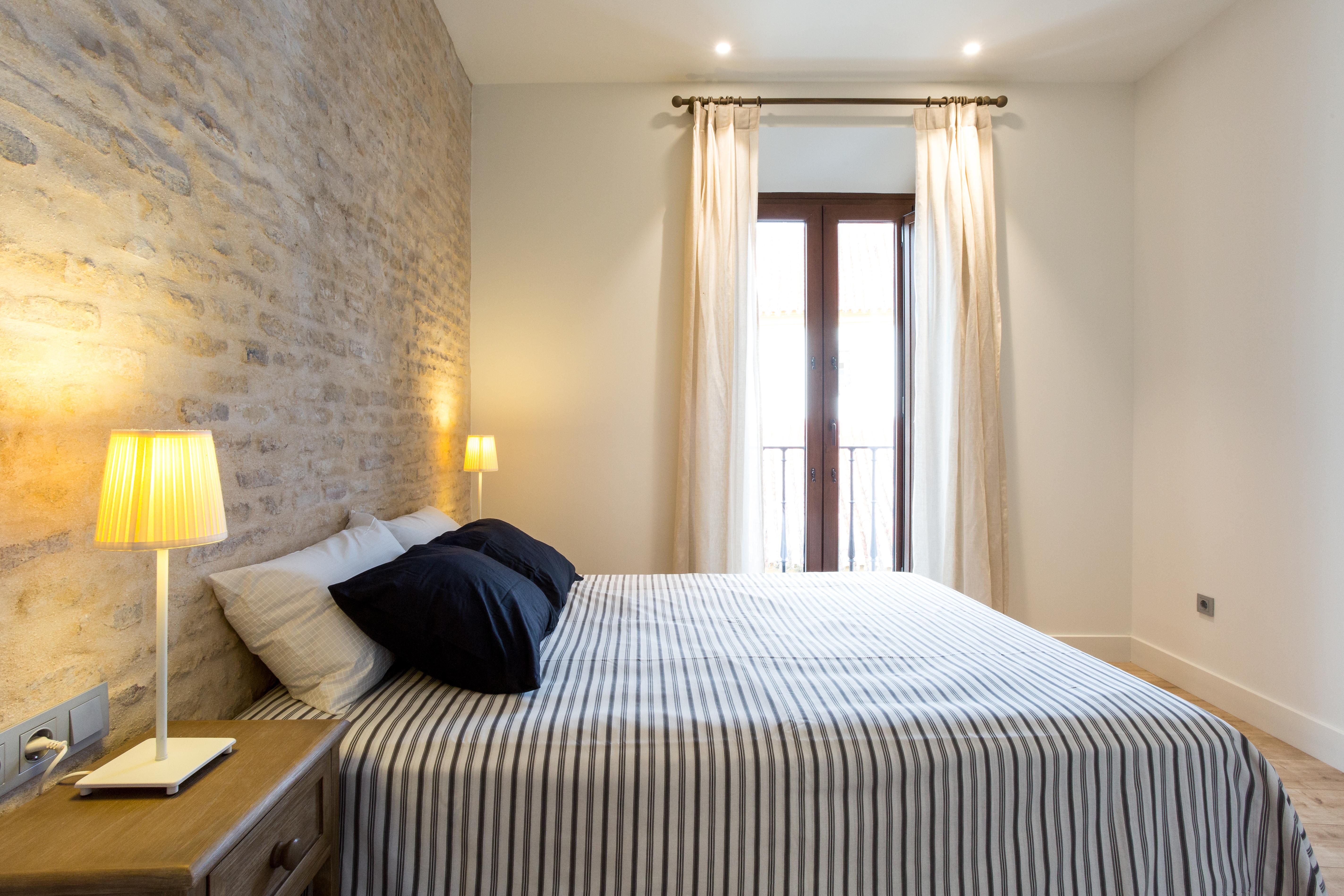 Lanza Apartment *