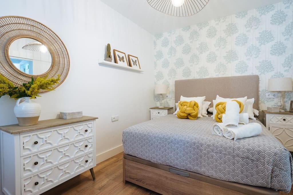 New In Traditional Building Of The Xvi Century Sevilla