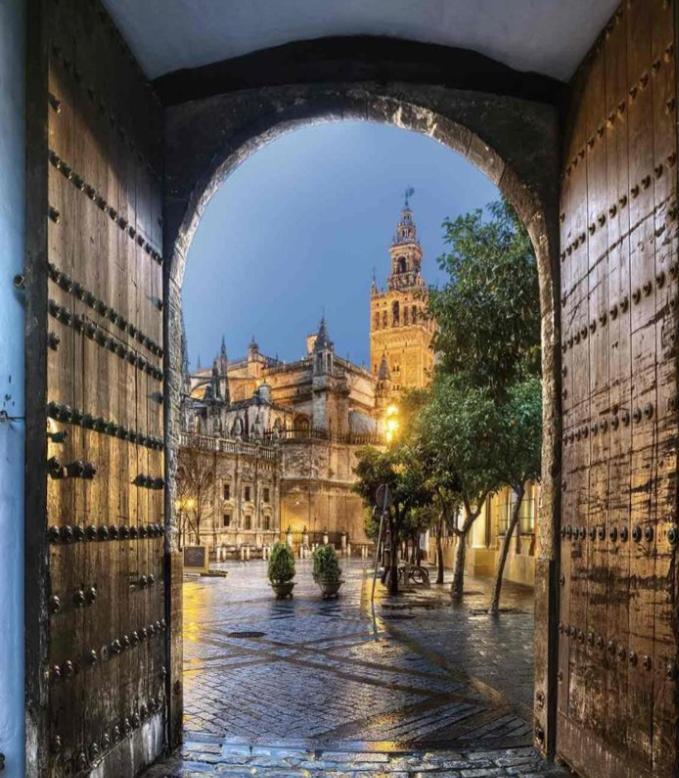 Acogedor Junto A Calle Betis, Triana-los Remedios Seville