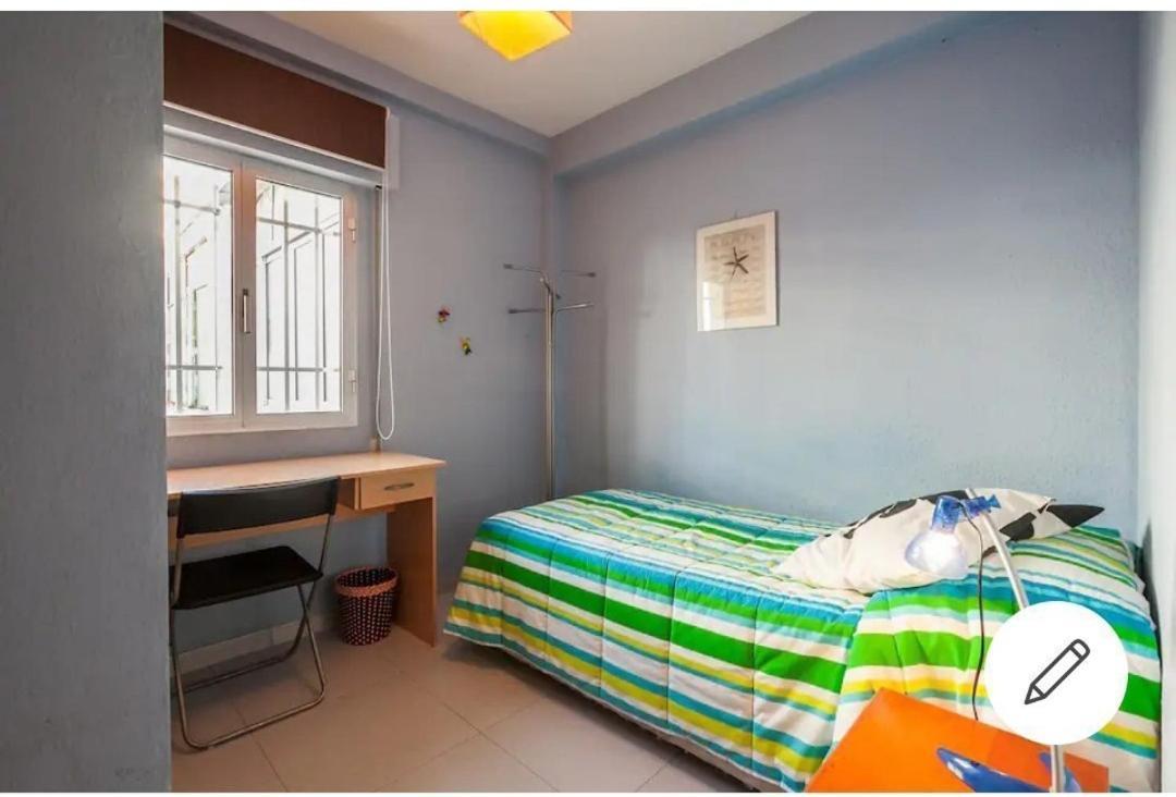 Piso Con Buena Red Wi-fi Fibra óptica Habitación en casa particular Sevilla